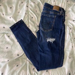 American Eagle Distressed Jegging